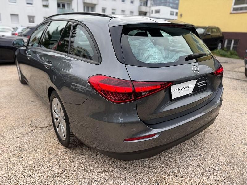 Gebraucht Mercedes C220 200 PS (147 kW) 2022 Grau Limousine