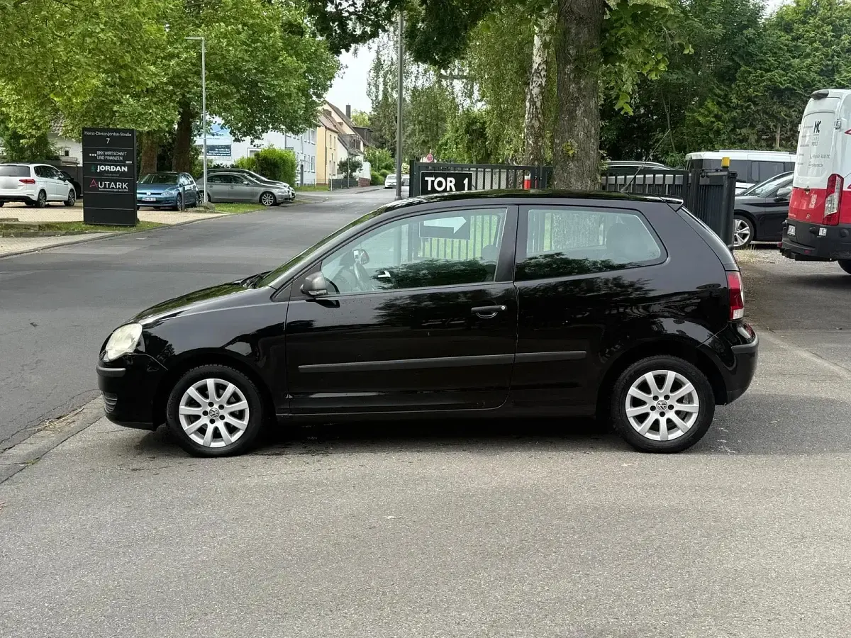 Gebraucht VW Polo 60 PS (44 kW) 2008 Schwarz Kleinwagen