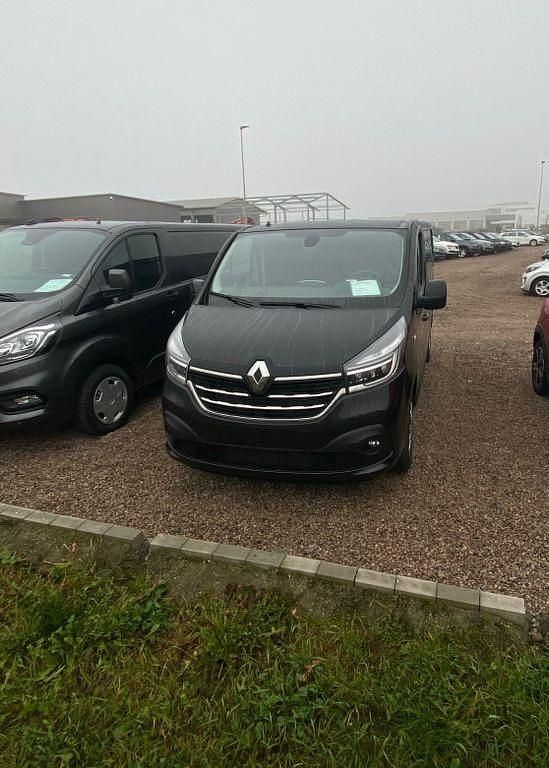 Gebraucht Renault Trafic 145 PS (106 kW) 2020 Schwarz Van / Kleinbus