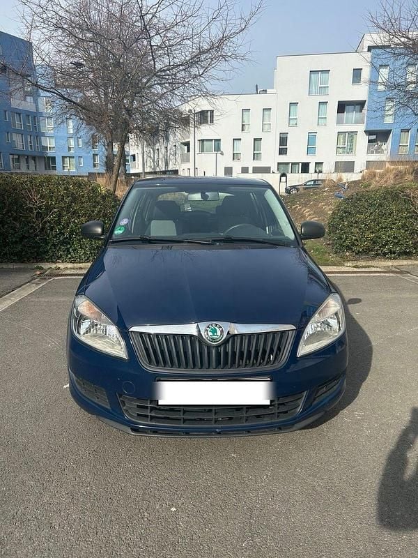 Gebraucht Skoda Fabia Classic 69 PS (50 kW) 2011 Blau Kleinwagen