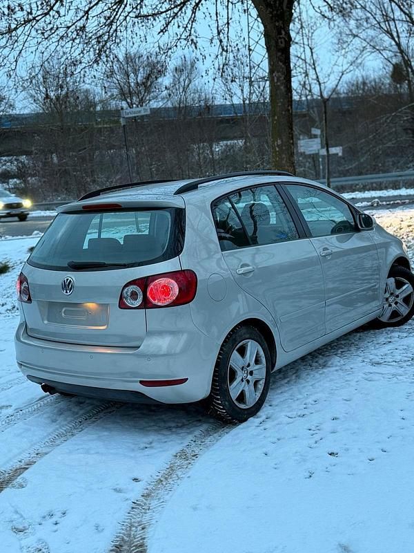 Gebraucht VW Golf Plus Cross 122 PS (89 kW) 2010 Grau Van / Kleinbus