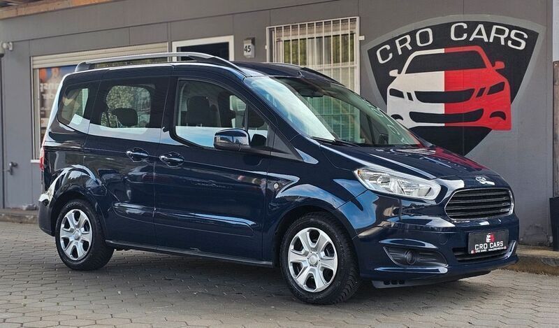 Blau Gebraucht 2015 Ford Tourneo Courier Trend Van / Kleinbus | 8.850 € (Fairer Preis) - Bild 1/4