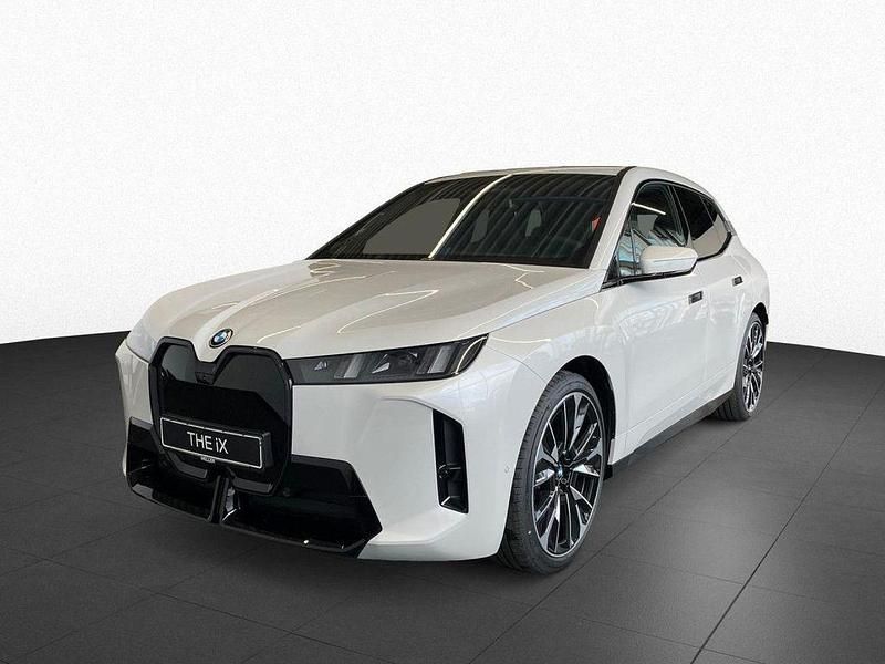 Gebraucht BMW iX Performance 300 kW (408 PS) 2025 Weiß SUV
