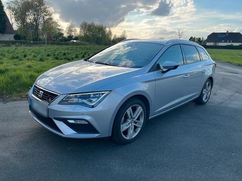 Second-hand Seat Leon ST FR 131 CP (96 kW) 2020 Argintiu Break