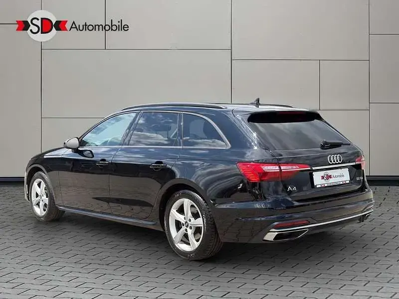 Gebraucht Audi A4 Ambiente 163 PS (119 kW) 2021 Schwarz Kombi