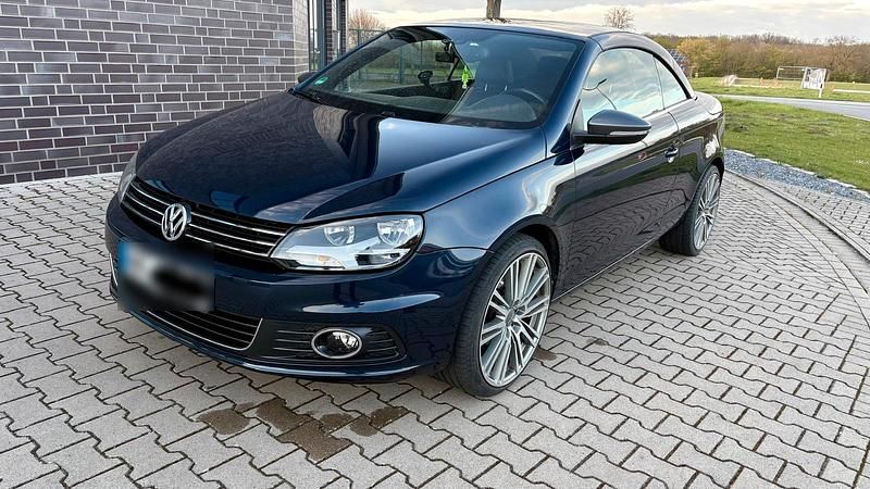 Gebraucht VW Eos 140 PS (102 kW) 2011 Blau Cabrio