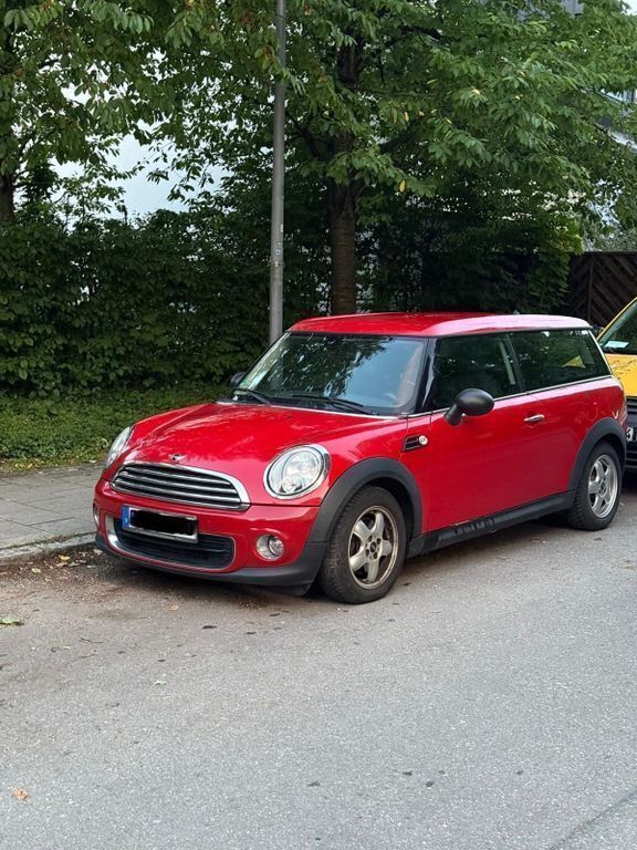Rot Gebraucht 2010 Mini Cooper Clubman Kombi | 8.500 € (Fairer Preis) - Bild 1/4