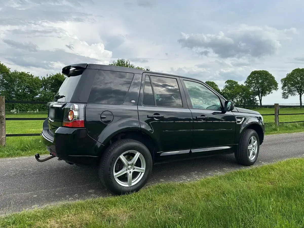 Gebraucht Land Rover Freelander 2 150 PS (110 kW) 2013 Schwarz SUV