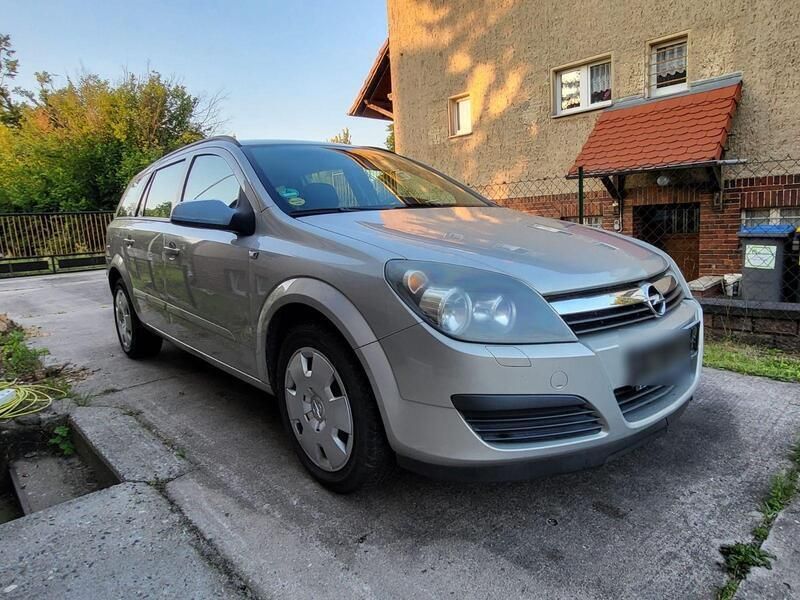 Grau Gebraucht 2006 Opel Astra Kombi | 1.690 € (Guter Preis) - Bild 1/4