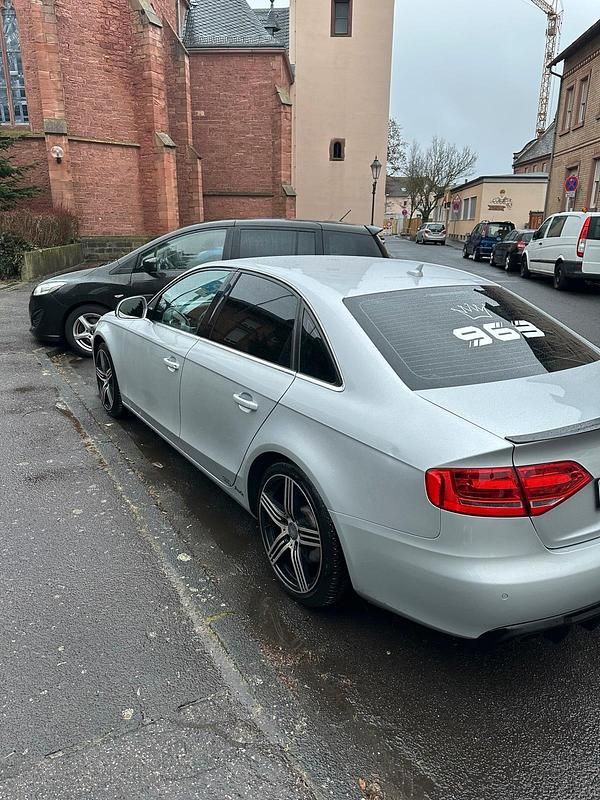 Gebraucht Audi A4 160 PS (117 kW) 2008 Silber Limousine