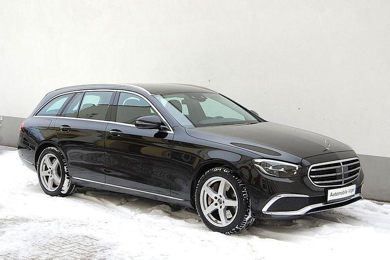Gebraucht Mercedes E300 Exclusive 306 PS (225 kW) 2022 Schwarz Kombi
