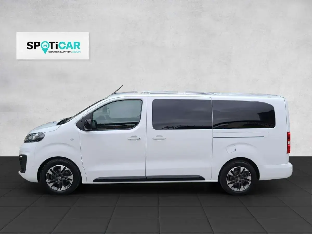 Gebraucht Opel Zafira Life 177 PS (130 kW) 2023 Casabl/arctic/eisweiss/kaolin Van / Kleinbus