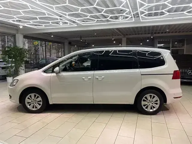 Gebraucht VW Sharan Comfortline 177 PS (130 kW) 2013 Weiß Van / Kleinbus