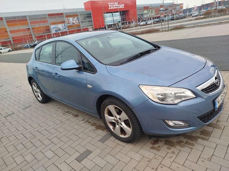 Gebraucht Opel Astra Edition 160 PS (117 kW) 2010 Blau Limousine