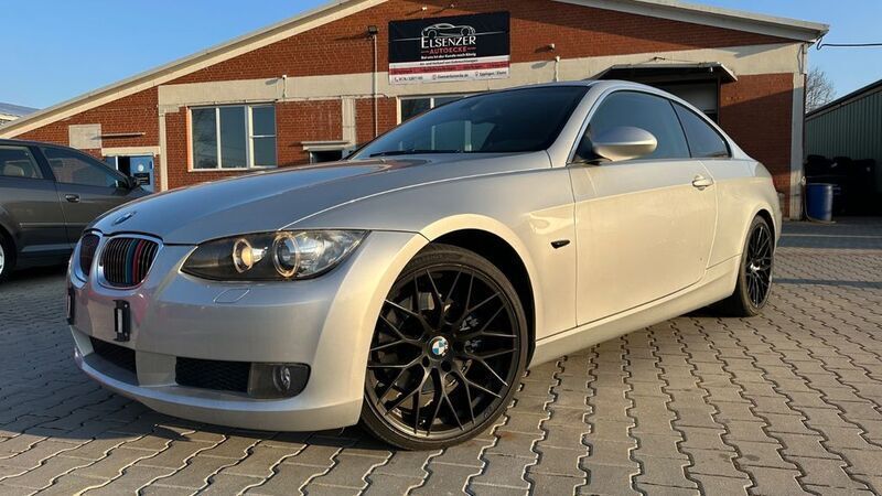 Silber Gebraucht 2008 BMW 325 Performance Coupé | 8.499 € (Superpreis) - Bild 1/4