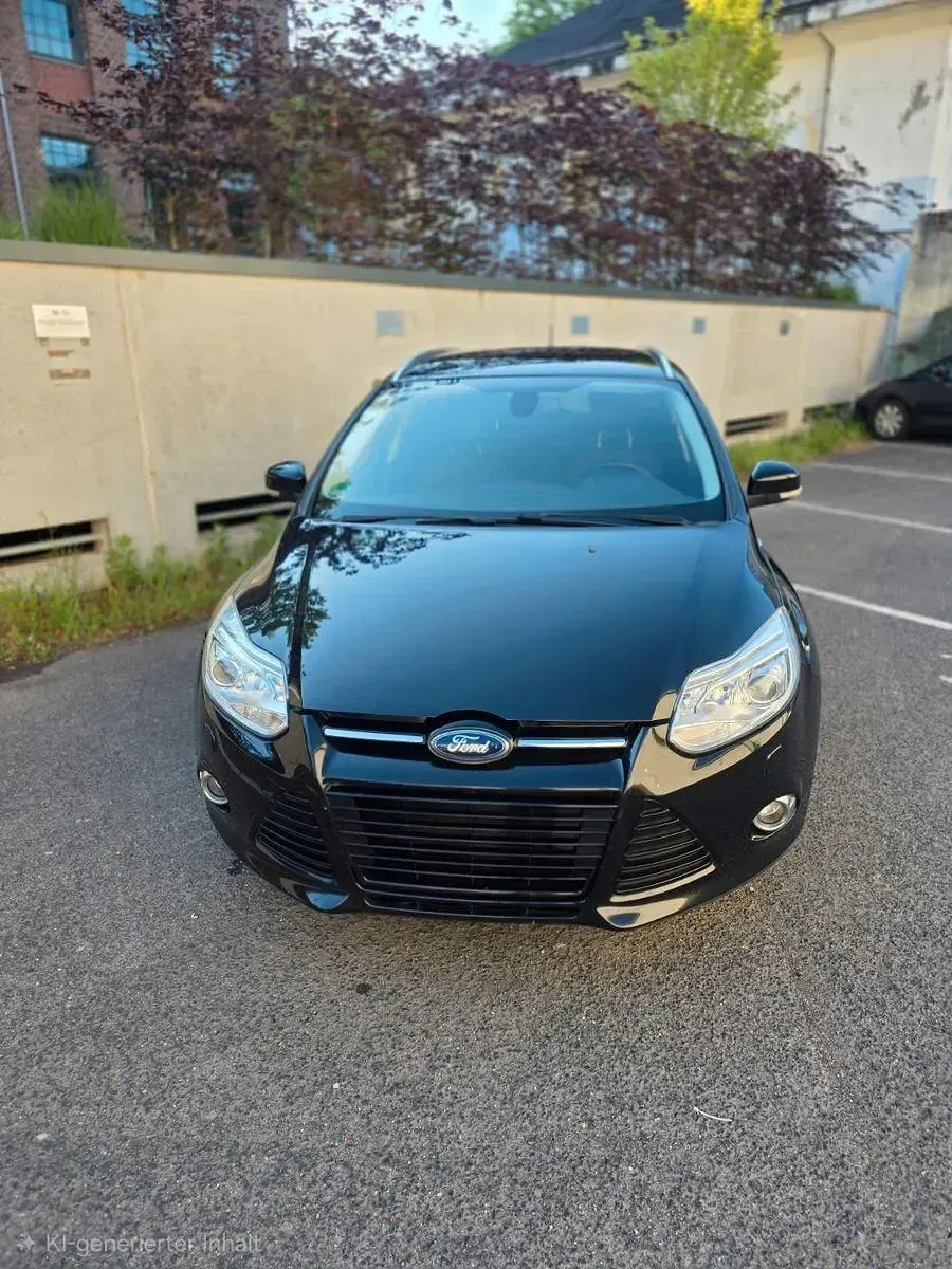 Gebraucht Ford Focus Titanium 182 PS (133 kW) 2012 Schwarz Kombi