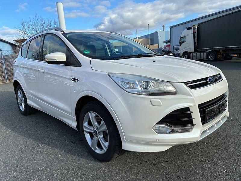 Gebraucht Ford Kuga Individual 163 PS (119 kW) 2014 Weiß SUV