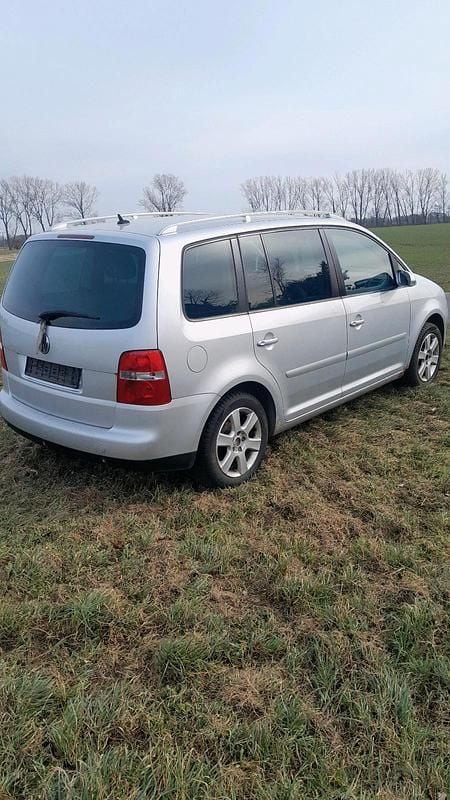 Gebraucht VW Touran 131 PS (96 kW) 2003 Silber Van / Kleinbus