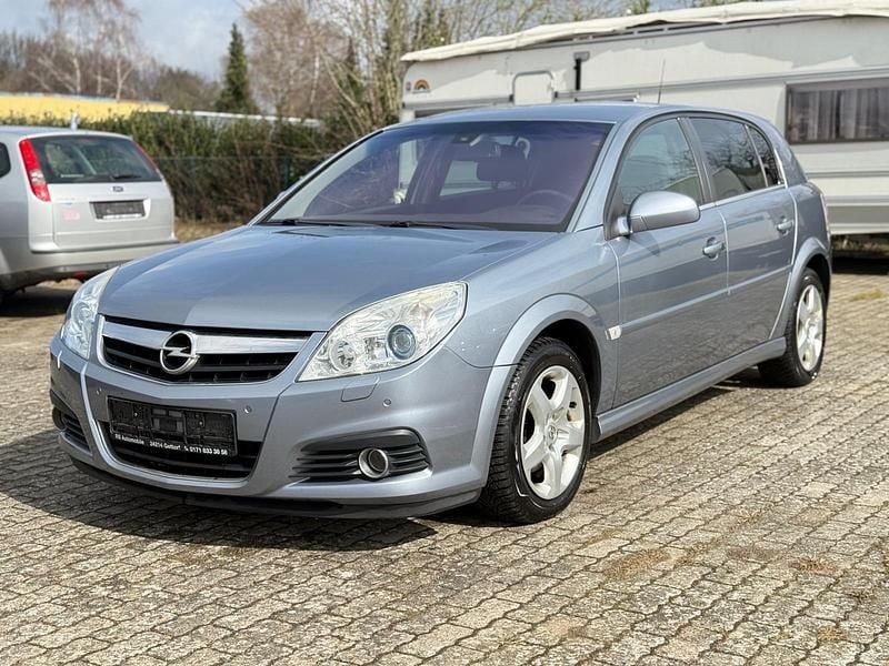 Gebraucht Opel Signum 155 PS (114 kW) 2006 Silber Kleinwagen