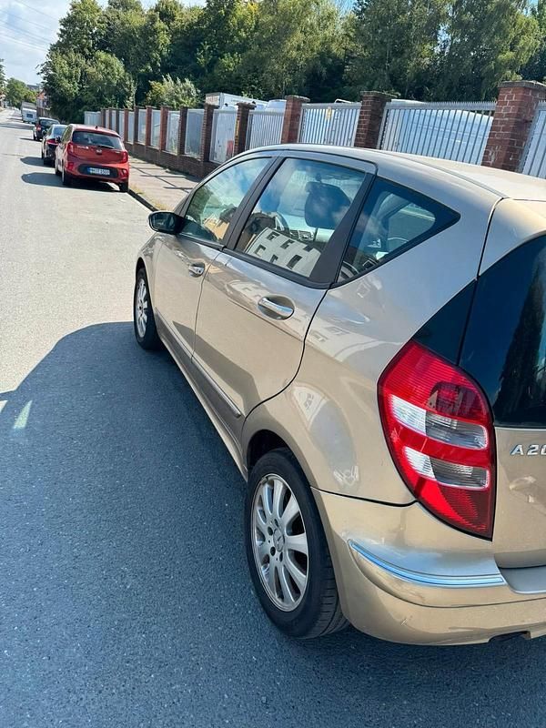 Gold Gebraucht 2005 Mercedes A200 Kleinwagen | 1.000 € (Superpreis) - Bild 1/4