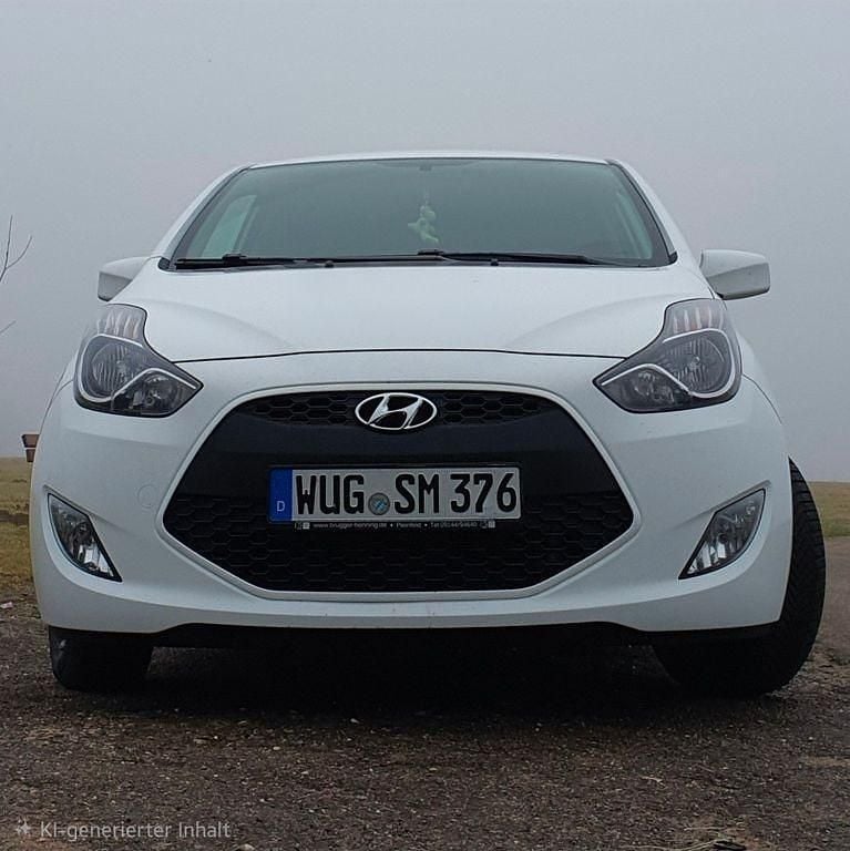 Gebraucht Hyundai ix20 Classic 90 PS (66 kW) 2016 Weiß Kleinwagen