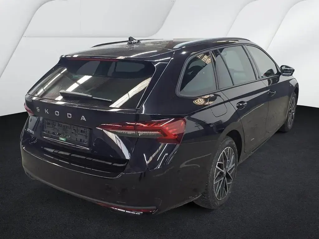 Gebraucht Skoda Octavia Tour 150 PS (110 kW) 2025 Schwarz Kombi