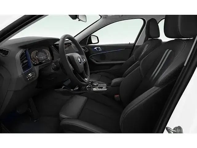 Gebraucht BMW 118 Advantage 136 PS (100 kW) 2023 Weiß Limousine