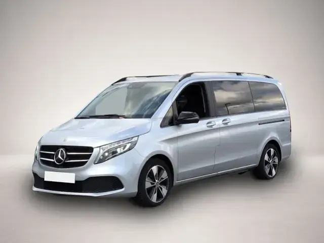 Gebraucht Mercedes V220 Avantgarde 163 PS (119 kW) 2022 Van / Kleinbus