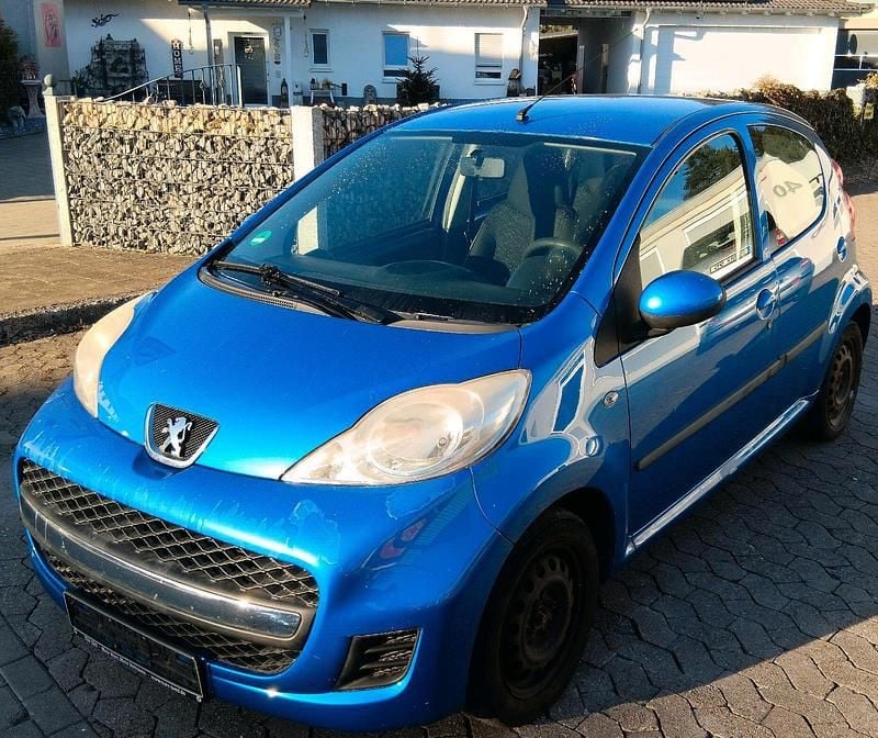 Gebraucht Peugeot 107 68 PS (50 kW) 2009 Blau Kleinwagen