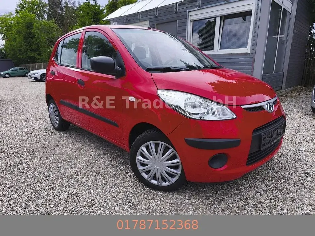 Gebraucht Hyundai i10 67 PS (49 kW) 2009 Electric red Kleinwagen