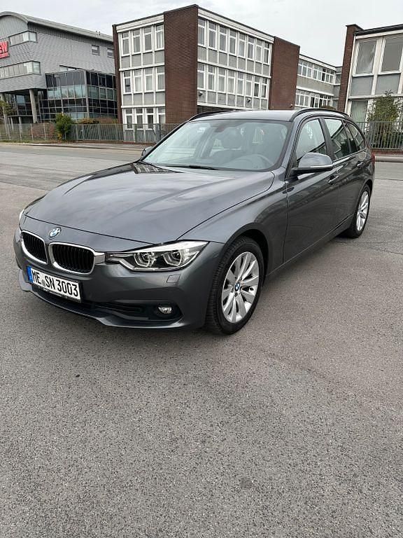 Gebraucht BMW 316 Advantage 116 PS (85 kW) 2017 Grau Kombi