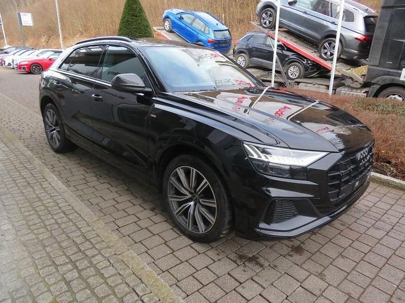 Gebraucht Audi Q8 S-Line 286 PS (210 kW) 2023 Schwarz SUV