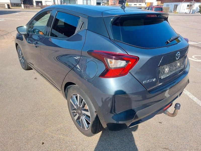 Gebraucht Nissan Micra N-Connecta 90 PS (66 kW) 2018 Grau Kleinwagen