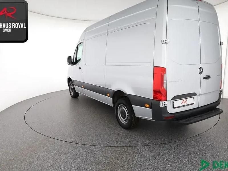 Używany Mercedes Sprinter 170 KM (125 kW) 2021 Srebrny Van