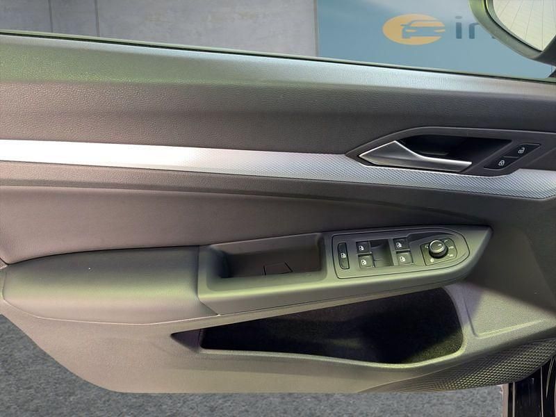 Gebraucht VW Golf VIII 150 PS (110 kW) 2025 Schwarz Kleinwagen