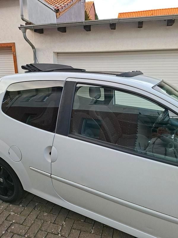 Gebraucht Renault Twingo Dynamique 75 PS (55 kW) 2012 Weiß Kleinwagen