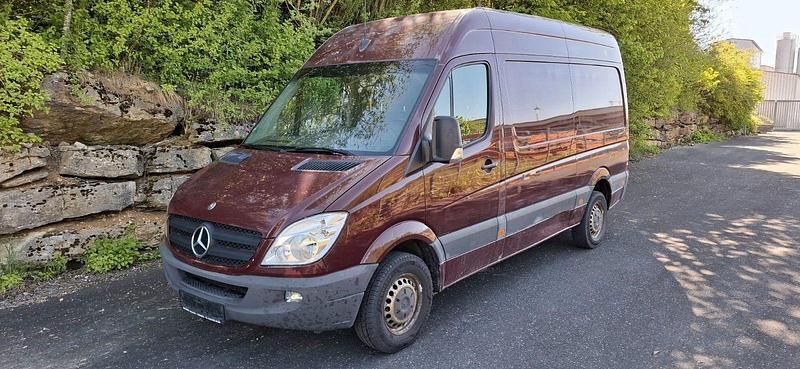 Rot Gebraucht 2012 Mercedes Sprinter Van | 5.000 € (Fairer Preis) - Bild 1/4
