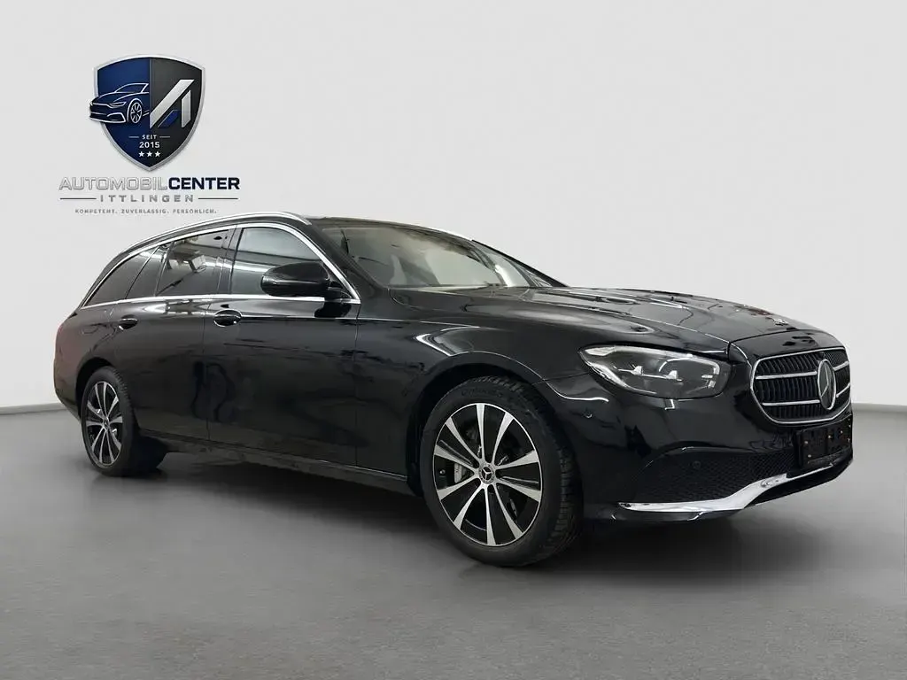 Gebraucht Mercedes E300 306 PS (225 kW) 2022 Schwarz Limousine