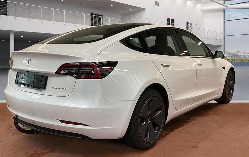 Gebraucht Tesla Model 3 366 kW (498 PS) 2022 Weiß metallic Limousine