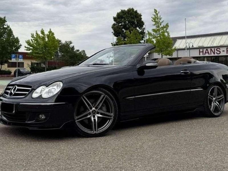 Schwarz Gebraucht 2005 Mercedes CLK320 Cabrio | 9.999 € (Fairer Preis) - Bild 1/4