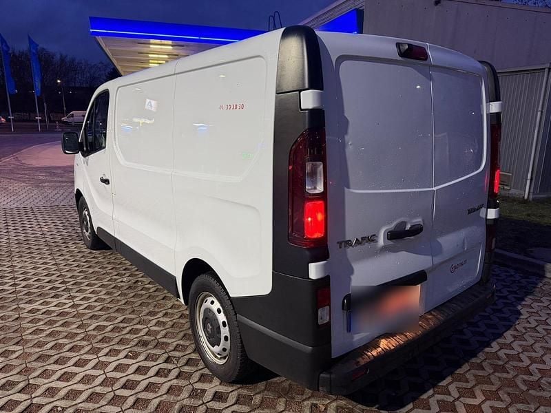 Gebraucht Renault Trafic 120 PS (88 kW) 2019 Weiß Van / Kleinbus