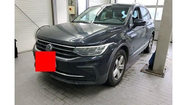 Gebraucht VW Tiguan Active 150 PS (110 kW) 2022 Schwarz SUV
