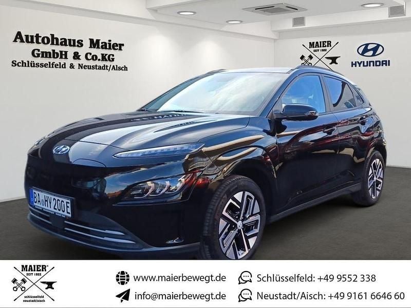 Gebraucht Hyundai Kona Advantage 100 kW (136 PS) 2023 Phantom black / mic SUV