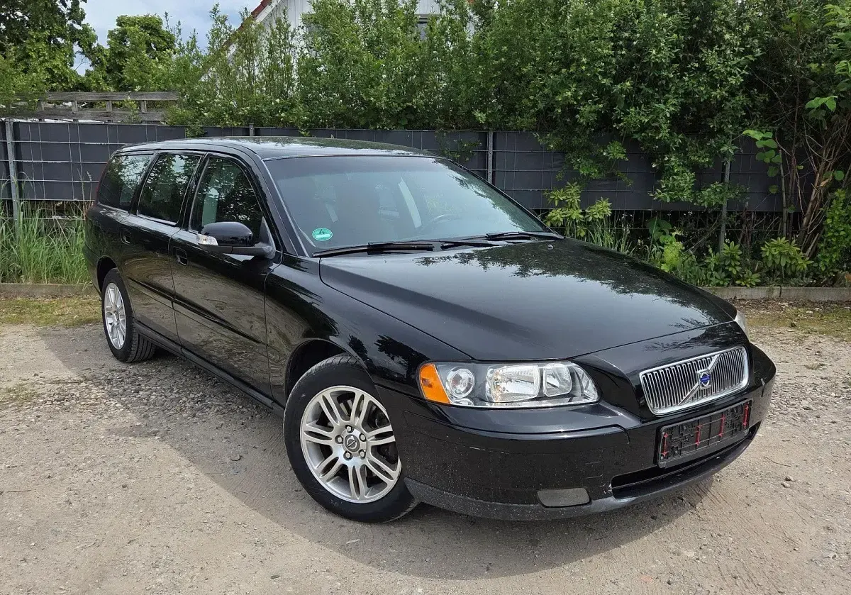 Gebraucht Volvo V70 Kinetic 163 PS (119 kW) 2006 Schwarz Kombi