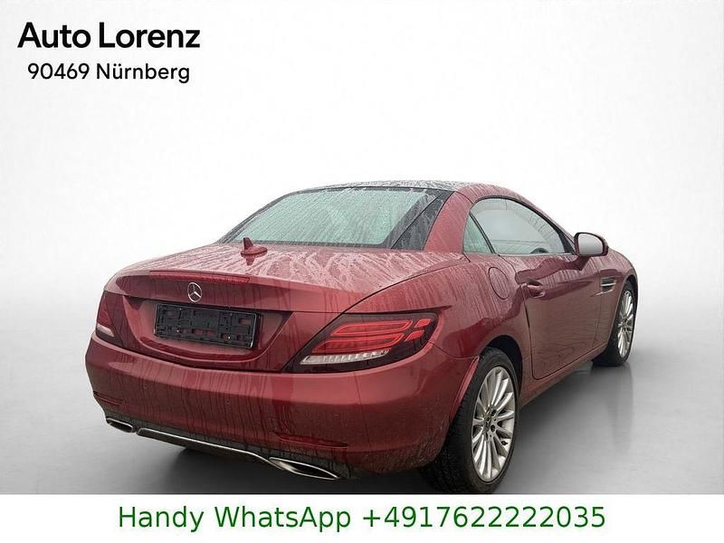 Gebraucht Mercedes SLC200 184 PS (135 kW) 2018 Rot Cabrio