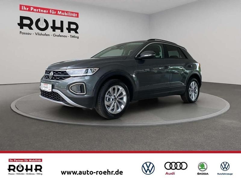 Indiumgrau metallic Gebraucht 2025 VW T-Roc Life SUV | 27.900 € (Superpreis) - Bild 1/4