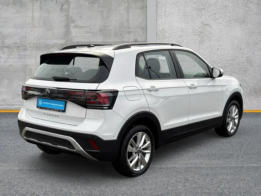Gebraucht VW T-Cross Life 95 PS (69 kW) 2024 Weiß SUV