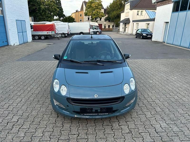 Schwarz Gebraucht 2004 Smart ForFour Basis Limousine | 1.700 € (Fairer Preis) - Bild 1/4