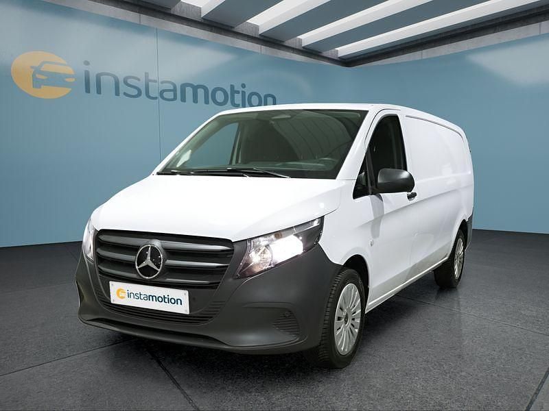 Weiß Gebraucht 2024 Mercedes Vito Van / Kleinbus | 33.799 € (Fairer Preis) - Bild 1/4