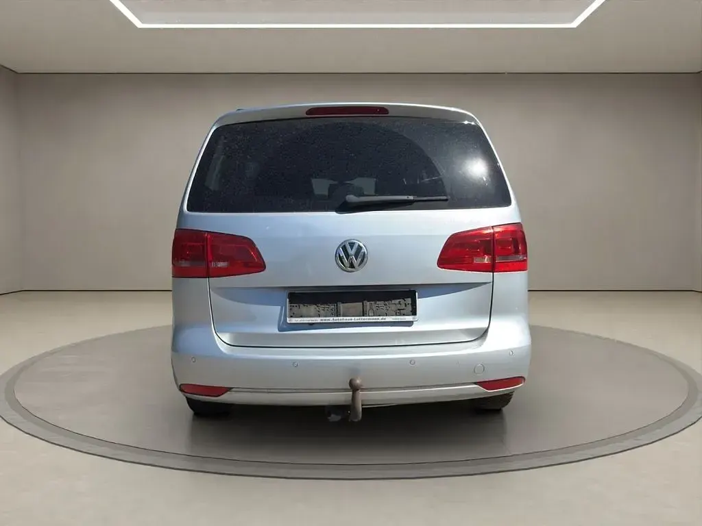 Gebraucht VW Touran Comfortline 140 PS (102 kW) 2012 Silber Van / Kleinbus